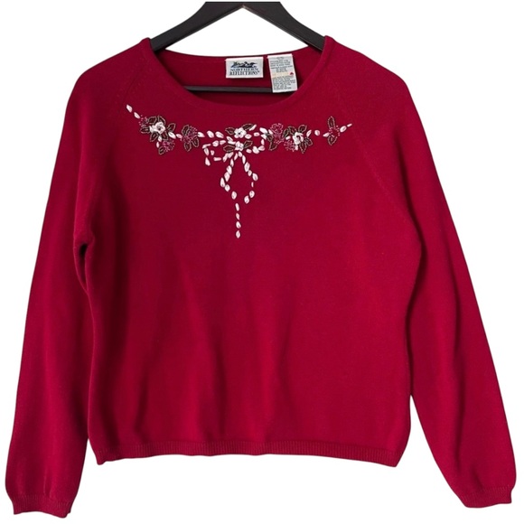 Northern Reflections Sweaters - ❄️SOLD❄️ Vintage 90s Red Festive Beaded Knit Sweater Top Ribbon Bow Floral L